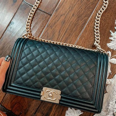 auth Chanel handbags